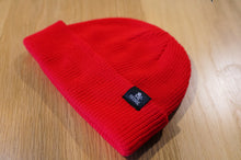 Load image into Gallery viewer, ZISSOU RED CAPTAIN RIBBED BEANIE